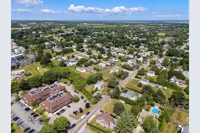 476 Green End Avenue, Middletown, RI 02842 - Photo 32