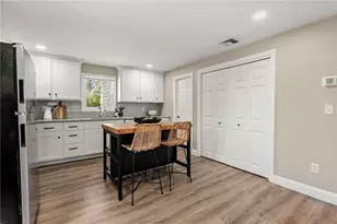 476 Green End Ave, Middletown, RI 02842 - Photo 10