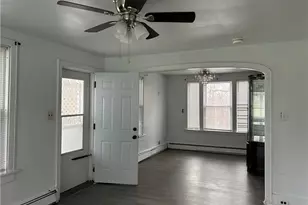 907 Bernon St, Woonsocket, RI 02895 - Photo 6