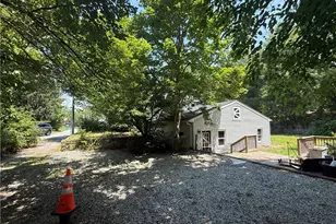 22 Liberty Ln, Glocester, RI 02857 - Photo 4