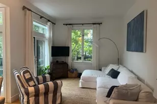 158 Narragansett Ave, Newport, RI 02840 - Photo 4