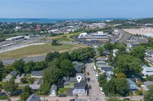 26 Prescott Hall Rd, Newport, RI 02840 - Photo 4