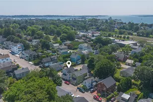 26 Prescott Hall Rd, Newport, RI 02840 - Photo 6