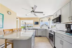 24 Peninsula Rd, South Kingstown, RI 02879 - Photo 8