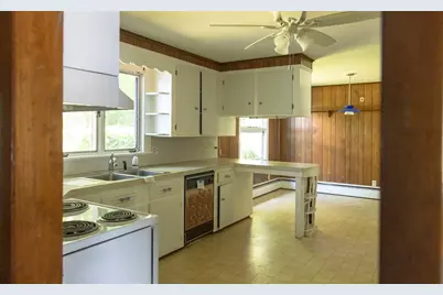 24 Doray Drive, Scituate, RI 02831 - Photo 8