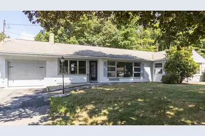 24 Doray Drive, Scituate, RI 02831 - Photo 2