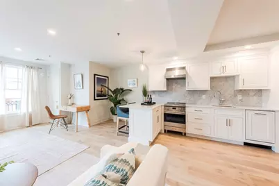 10 Brown & Howard #102, Newport, RI 02840 - Photo 4