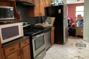 111 Aster St, Warwick, RI 02888 - Photo 10