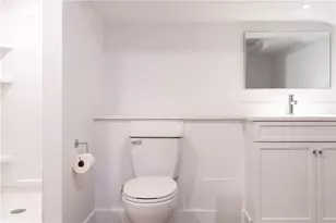 69 Carroll Ave, Newport, RI 02840 - Photo 4