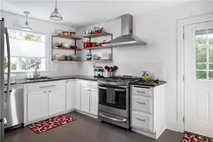 96 Third St, Newport, RI 02840 - Photo 8