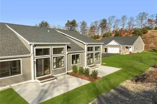 44 Overlook Ln, Glocester, RI 02814 - Photo 4
