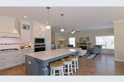 529 South Shore Village Boulevard #E13, South Kingstown, RI 02879 - Photo 18