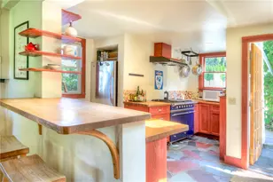 24 Old Beach Rd, Newport, RI 02840 - Photo 6