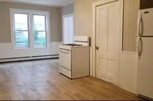 204 Welles St, Woonsocket, RI 02895 - Photo 4