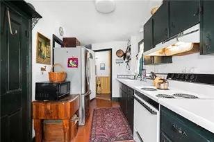 23 Willow St, Newport, RI 02840 - Photo 18