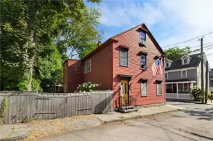 23 Willow St, Newport, RI 02840 - Photo 2
