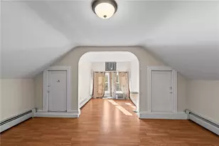 18 Crowninshield St, Providence, RI 02909 - Photo 24