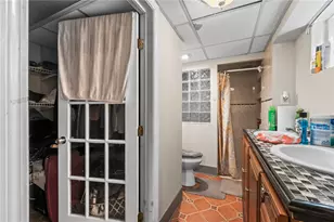 18 Crowninshield St, Providence, RI 02909 - Photo 36