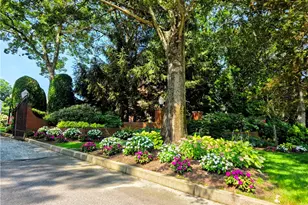 203 Dean Ridge Ct, Cranston, RI 02920 - Photo 24