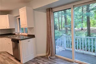 203 Dean Ridge Ct, Cranston, RI 02920 - Photo 12