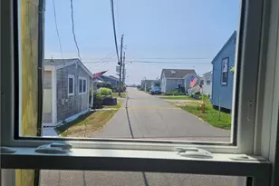 854 Matunuck Beach Rd, South Kingstown, RI 02879 - Photo 14