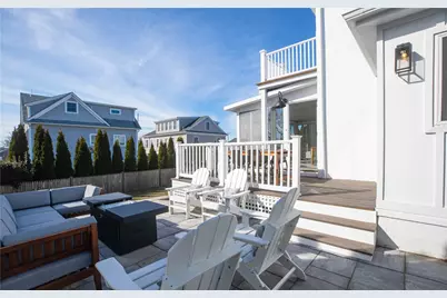 19 Crest Street, Middletown, RI 02842 - Photo 20