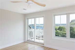10 Mt Hope Ave, Portsmouth, RI 02871 - Photo 28