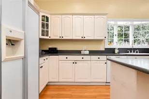 185 Joseph Ct, Warwick, RI 02886 - Photo 8