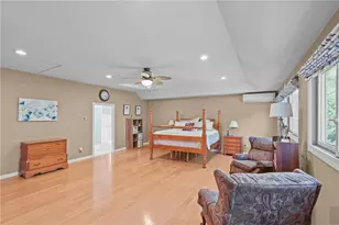 34 Arrow Ln, North Kingstown, RI 02852 - Photo 8