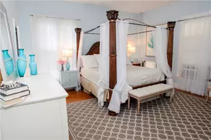 42 Mann Ave, Newport, RI 02840 - Photo 6