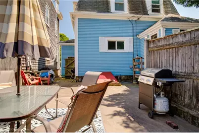 36 Dixon Street, Newport, RI 02840 - Photo 22