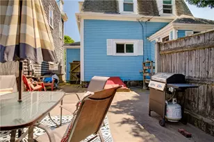 36 Dixon St, Newport, RI 02840 - Photo 22