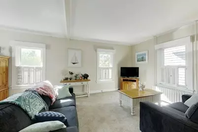 36 Dixon Street, Newport, RI 02840 - Photo 8