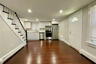 14 S Baptist St, Newport, RI 02840 - Photo 2