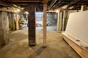 14 S Baptist St, Newport, RI 02840 - Photo 18