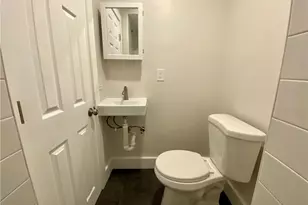 14 S Baptist St, Newport, RI 02840 - Photo 6