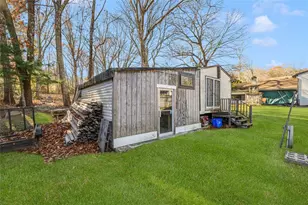 9 Regent St, Coventry, RI 02816 - Photo 12