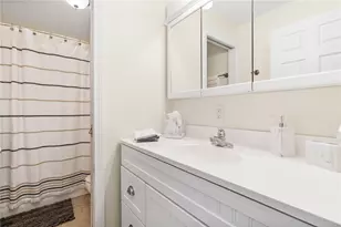 214 Goddard Row, Newport, RI 02840 - Photo 16