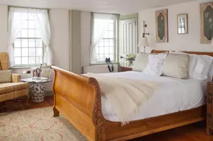 37 Marsh St, Newport, RI 02840 - Photo 2