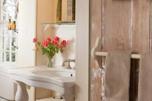 37 Marsh St, Newport, RI 02840 - Photo 16