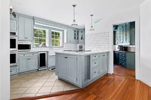 2139 Commodore Oliver Hazard Perry Hwy, South Kingstown, RI 02879 - Photo 6