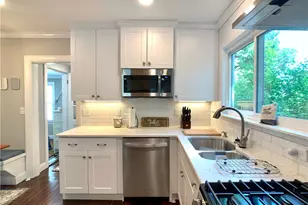 18 Sylvan St, Newport, RI 02840 - Photo 6