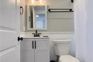 18 Sylvan St, Newport, RI 02840 - Photo 26