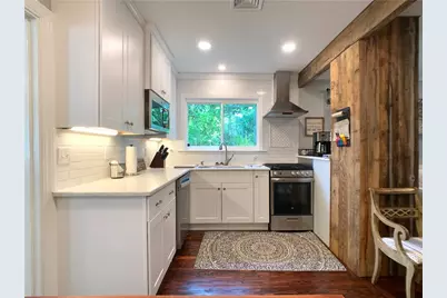 18 Sylvan Street, Newport, RI 02840 - Photo 8