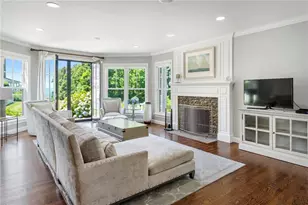 60 Van Wickle Ln, Bristol, RI 02809 - Photo 10