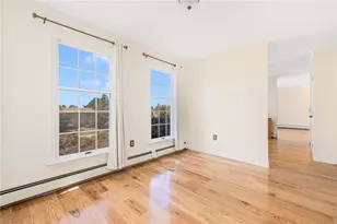 18 J H Dwyer Dr, Middletown, RI 02842 - Photo 24