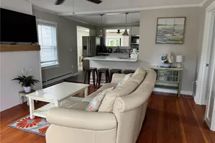 53 Center Ave, Middletown, RI 02842 - Photo 6