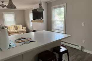 53 Center Ave, Middletown, RI 02842 - Photo 10