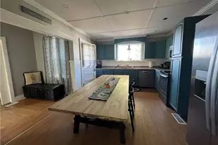 29 Anthony St, Newport, RI 02840 - Photo 4