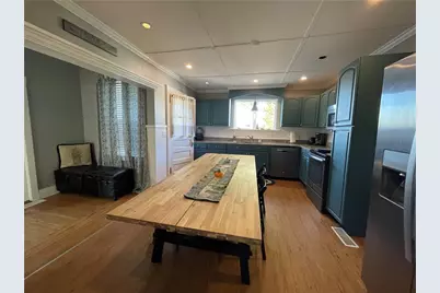 29 Anthony Street, Newport, RI 02840 - Photo 2